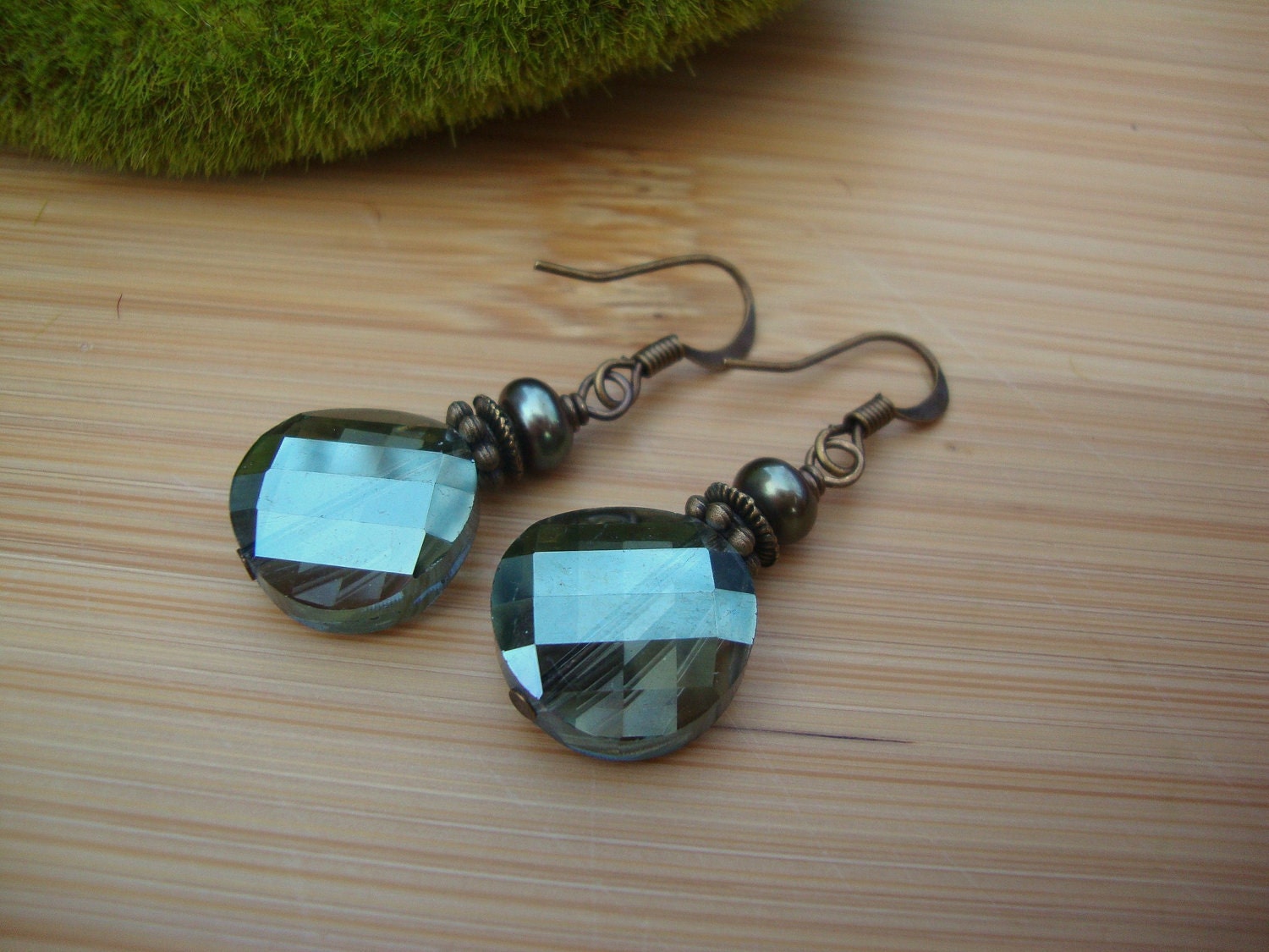 Green Crystal And Brass Earrings Preview 2