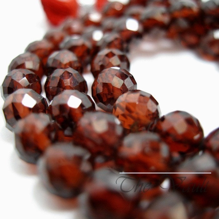 12 Garnet 5mm faceted rounds