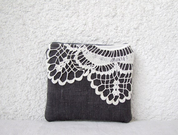 Cute little pouch  - Gray Linen and vintage lace doily