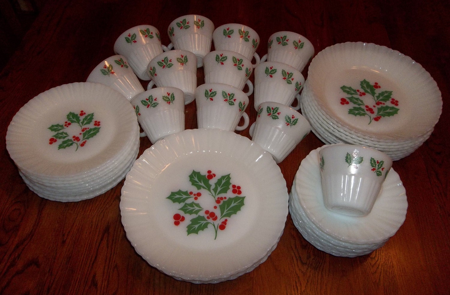 Vintage Dish Set: Crisa Milk Glass Christmas Holly 49 Pieces Mint