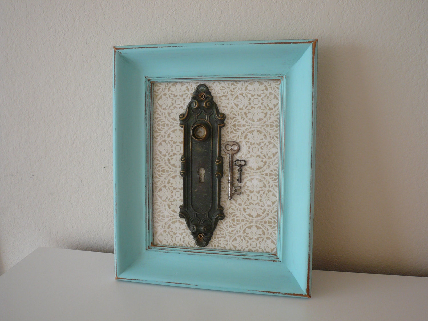Vintage Robins Egg Blue Framed  Skeleton Keys and Keyhole Cover