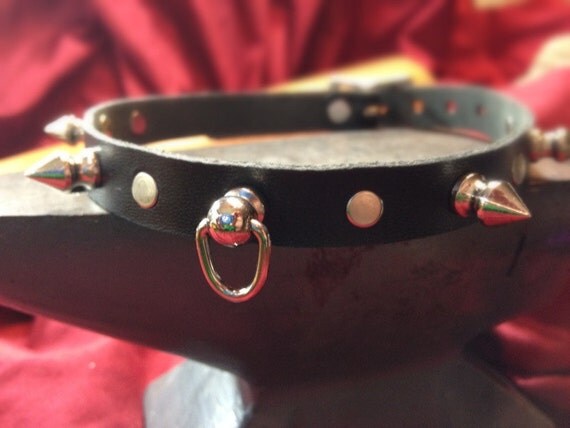 Spiked Collar with Small Knocker-type Ring