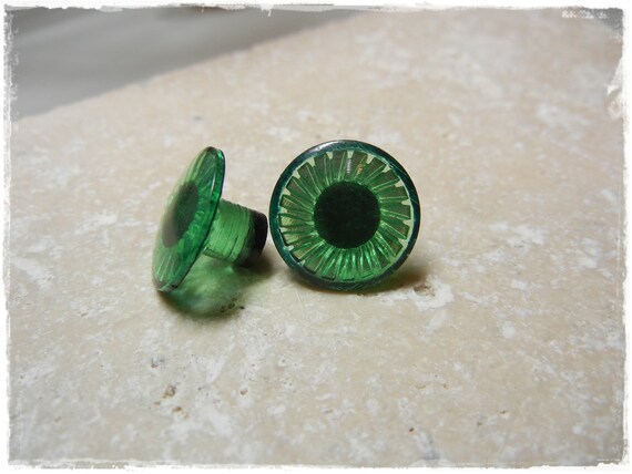 19mm Green Old Style Vintage Veined Owl or Troll  Eyes  10 Pieces NO WASHERS