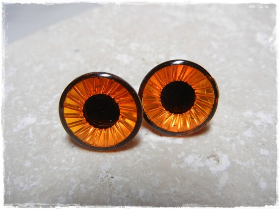19mm Amber Old Style Vintage Veined Owl or Troll  Eyes  10 Pieces NO WASHERS