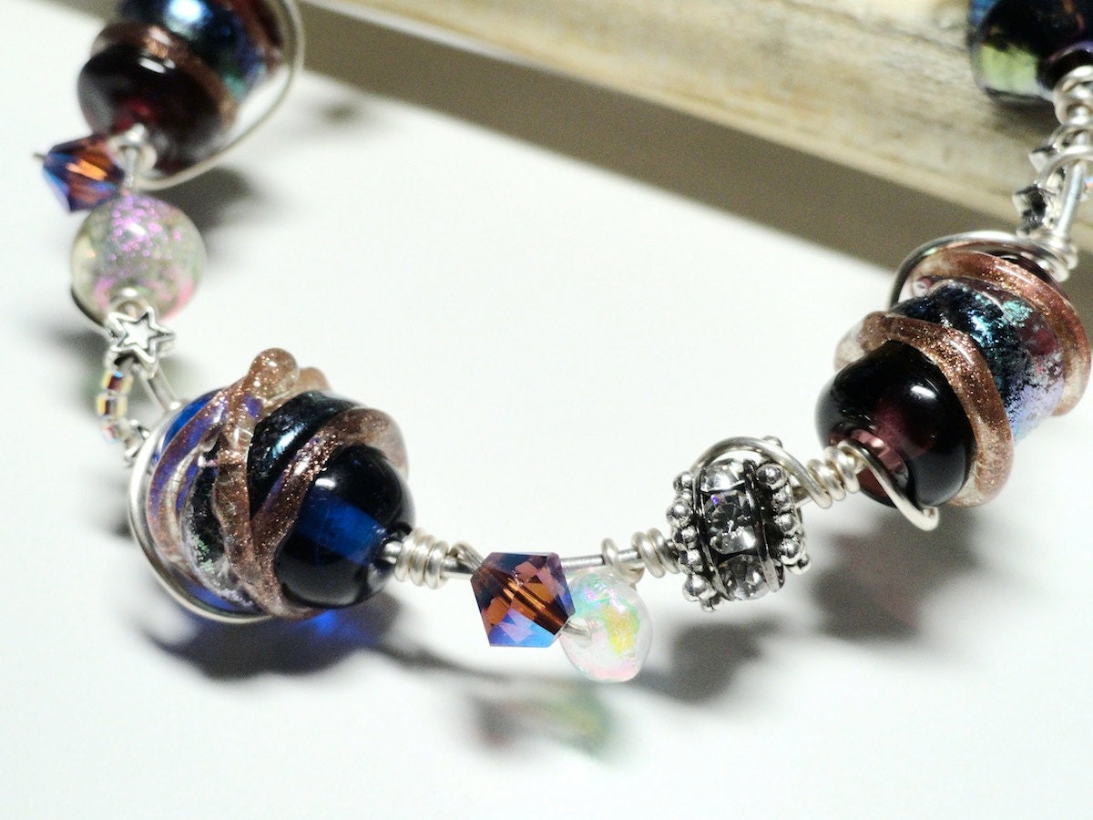 Shooting Stars Royal Blue Kelly Green Cranberry Red Lampwork Bracelet