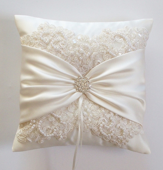 The Northern Bride Wedding Ring Pillows