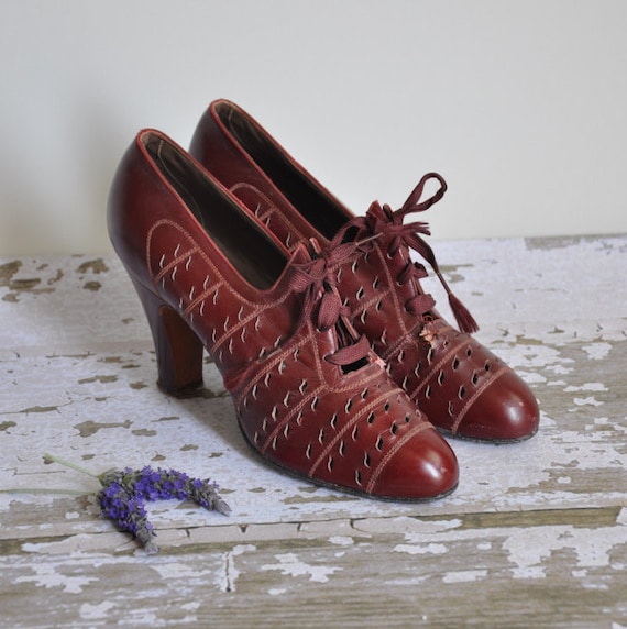 vintage rare 1930s burgundy plume Rag Time swing dancing shoes