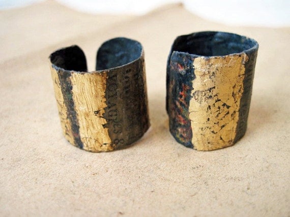 Pinchbeck. Recycled Tin Gold Bling Paper Decoupage Adjustable Ring Set.