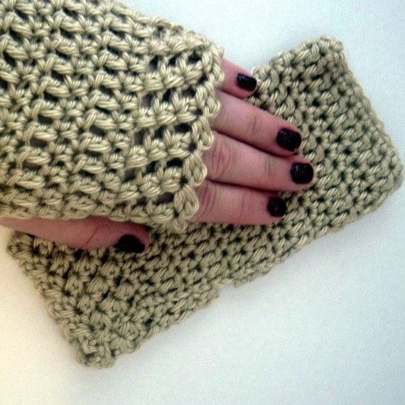 Crocheted Fingerless Gloves Bone