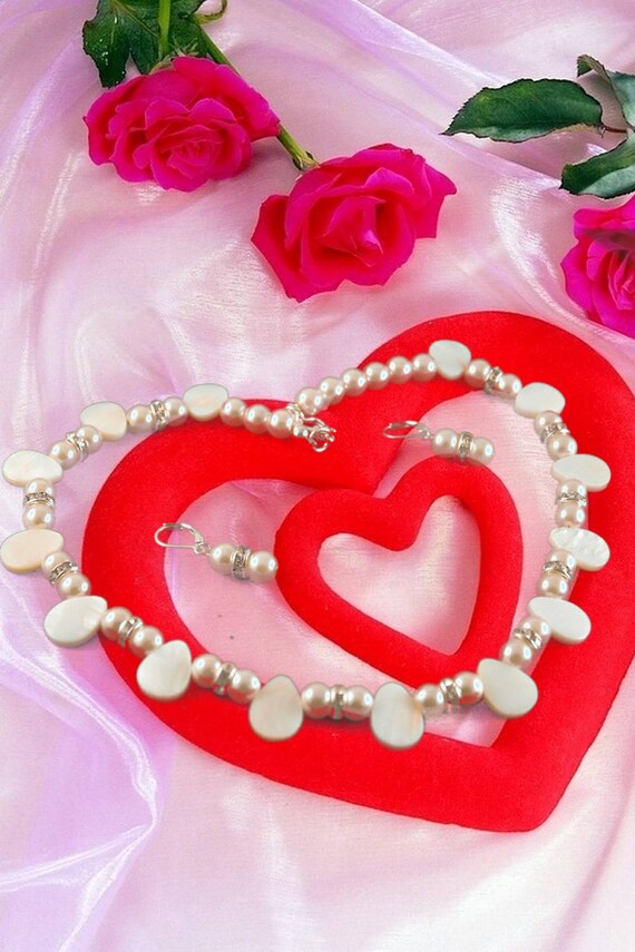 Mother of Pearl Necklace and Earring set