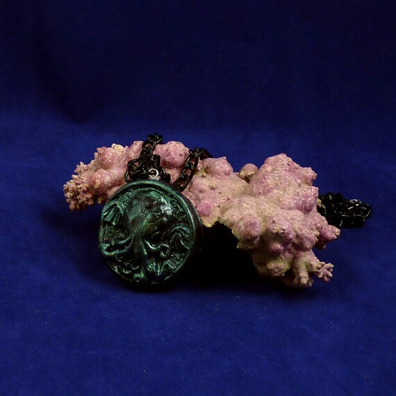 Dark Green Small Cthulhu Cameo Necklace with Chain - Polymer Clay Fashion Jewelry
