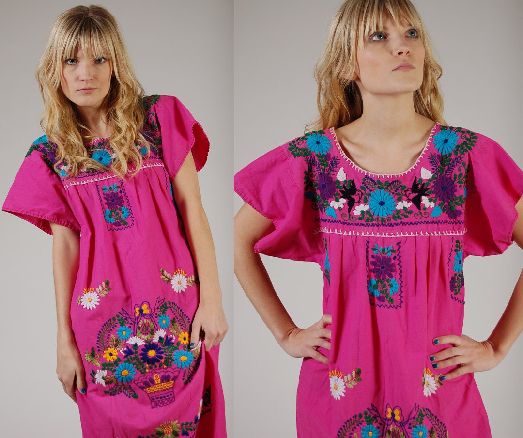 Vintage Mexican Dress EMBROIDERED Bright FLORAL Midi S/M