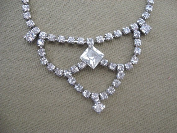 D'VER'S NY Signed Rhinestone Vintage Necklace
