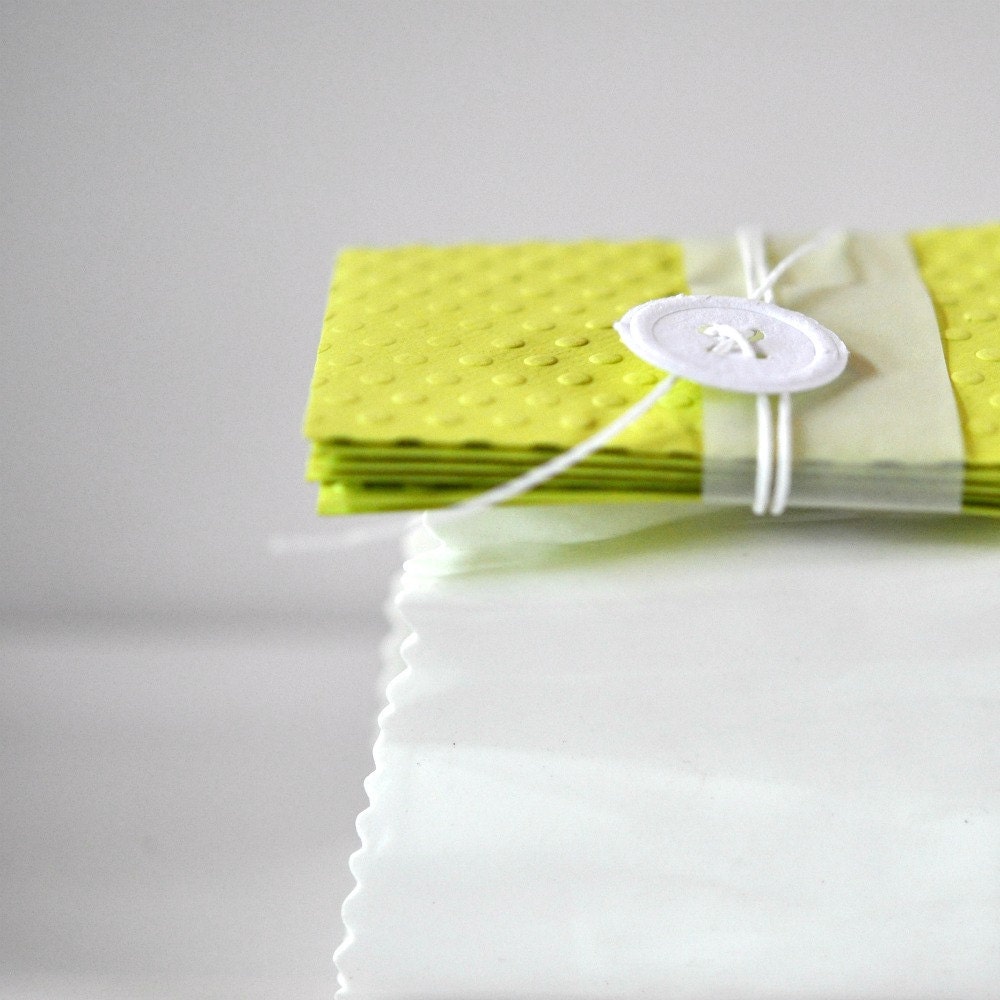 Note Set x 5 Lime Embossed Dots