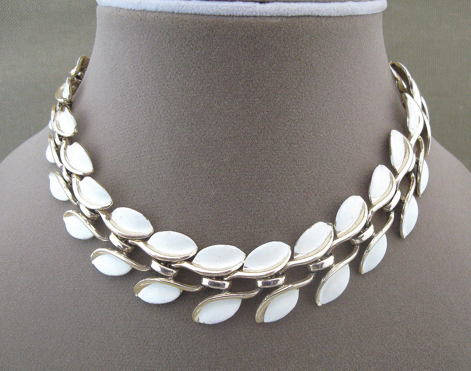 Coro Pegasus Enameled Necklace Vintage Choker
