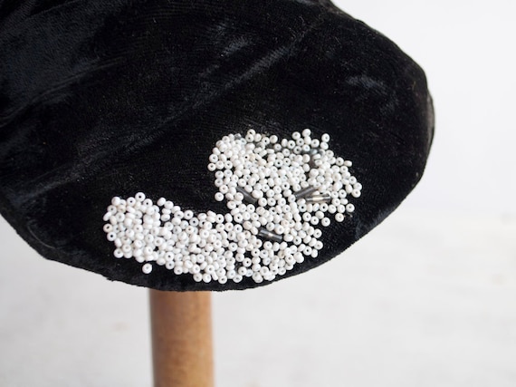 Vintage 30s Velvet Cap / Black Velvet Hat / 1930s Beaded Hat
