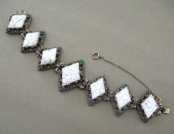 Vintage Chunky Confetti Stone Bracelet White Diamond Shape