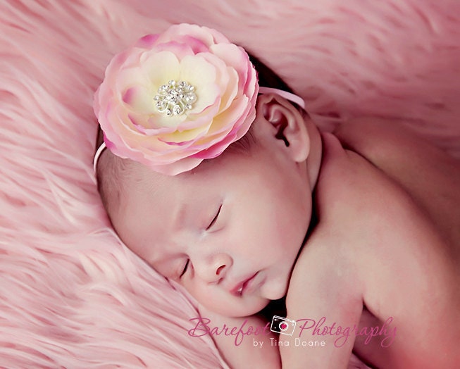 Baby Headbands..Baby Flower Headbands..Newborn Baby Pink Flower Headband..Baby Girl Pink Flower Headband..Pink Flower Headband..Rhinestones