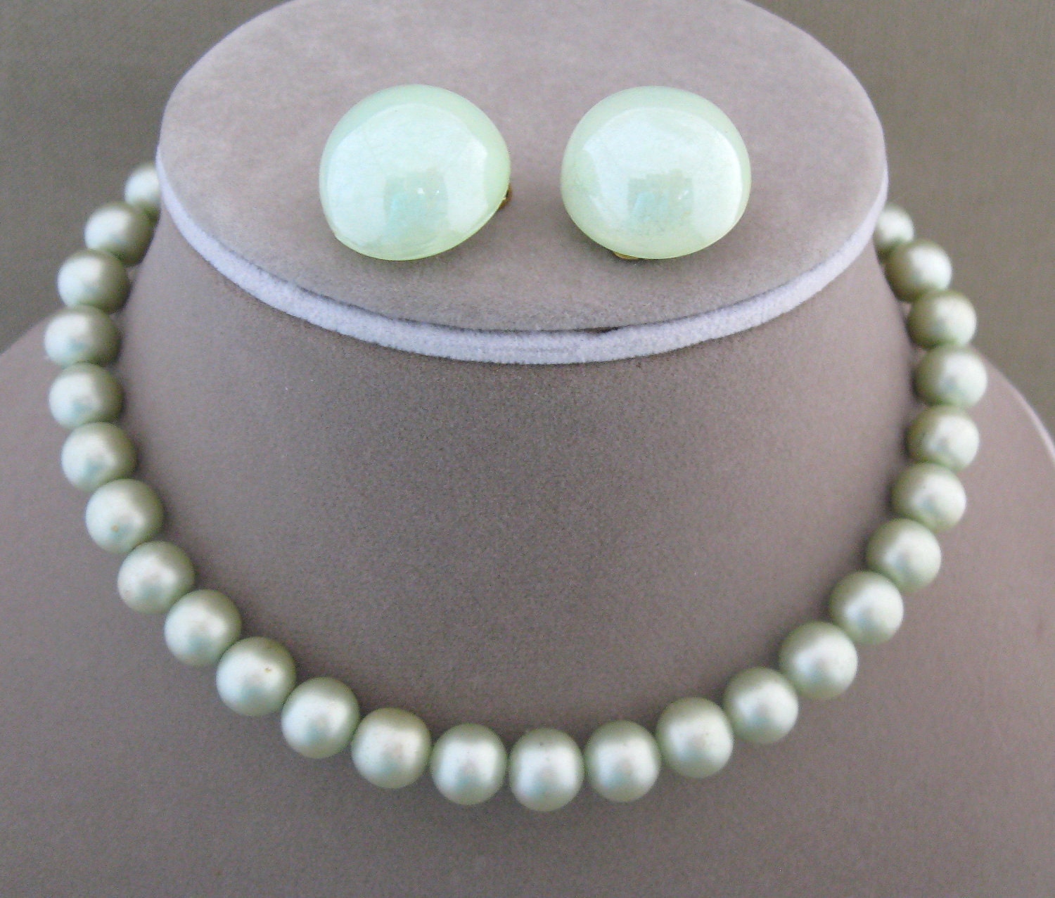 Vintage Glass Pearl Mint Green Necklace Earrings Set