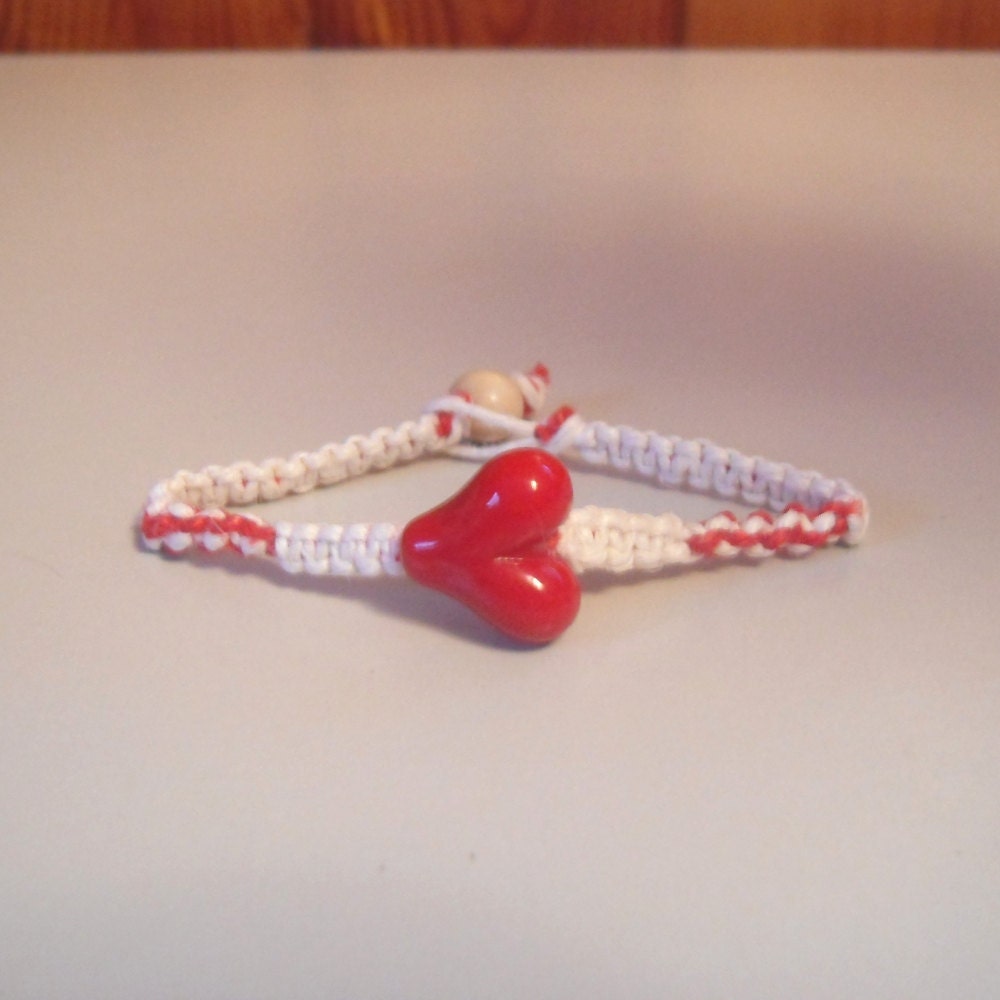 Red Heart Glass Hemp Bracelet