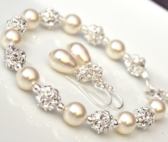 il 570xN Show me your Bridal and Bridal Party necklace and earrings, Please! :) : wedding Il 570xN.310959358.jpg