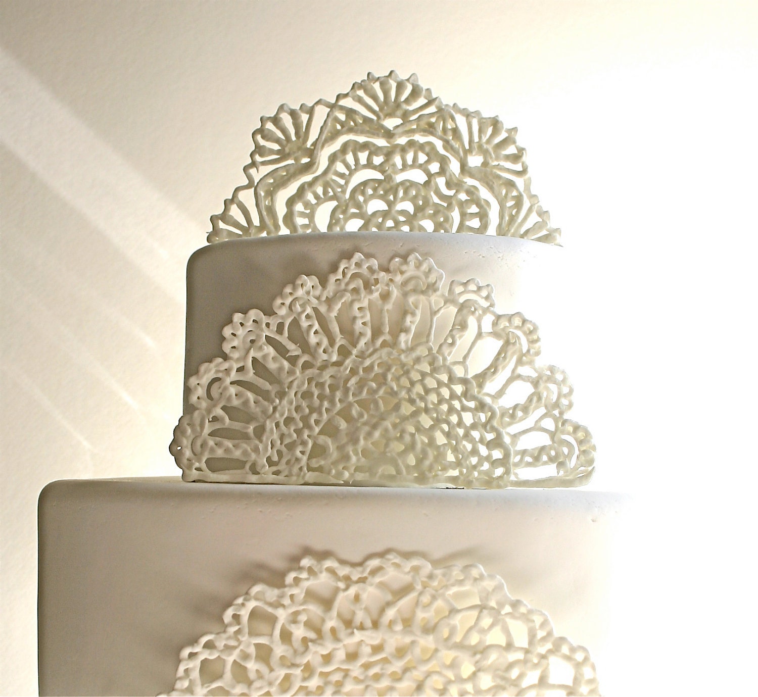 Sugar Doilies, Sugar Lace, Edible Cake Embellishments/Decorations 3