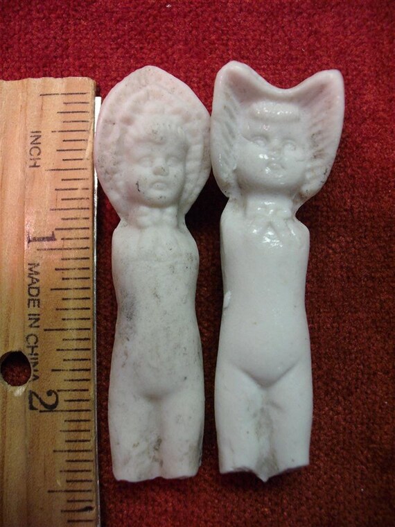 2 Freezing Frozen Charlotte Dolls With Bonnets - Lot 4