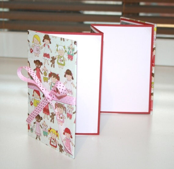 BRAG BOOK Photo album 6" x 4" photos - Little children and babies