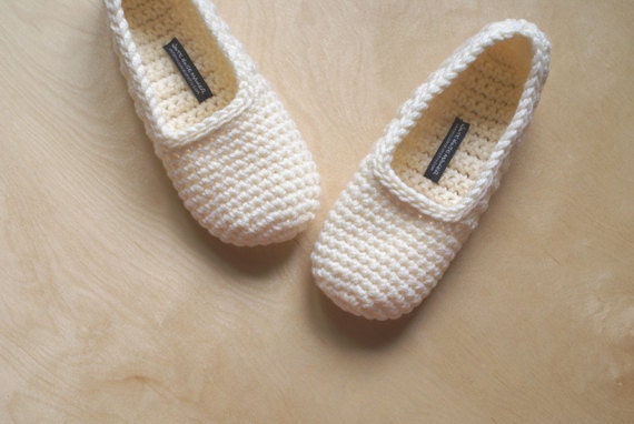 Crochet Slippers for Women in Vanilla