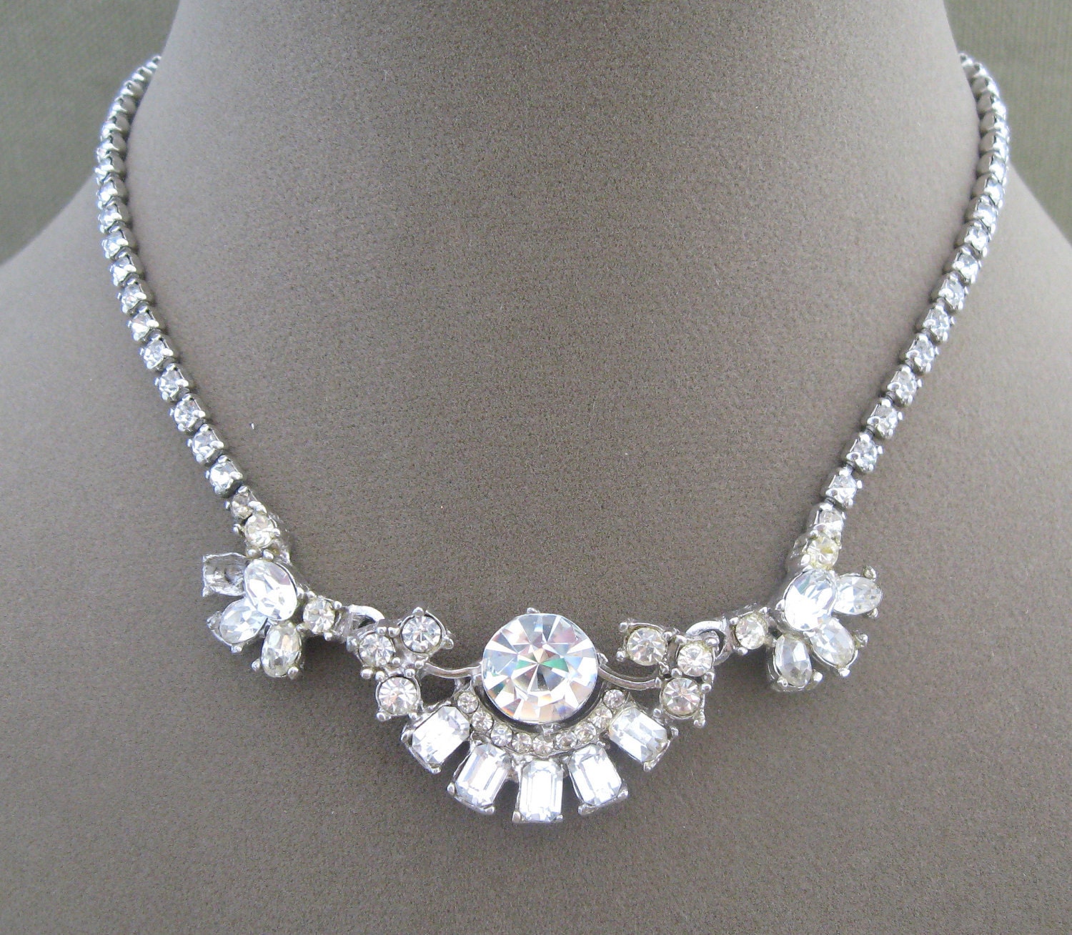 Vintage Rhinestones Centerpiece Necklace