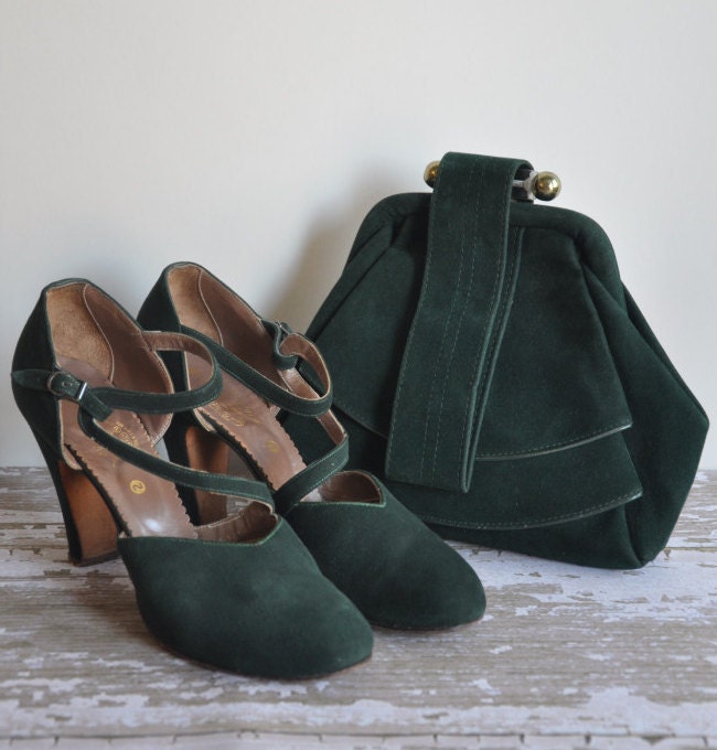vintage rare 1940s A Ladies Must Have forest green heels and bag matching set