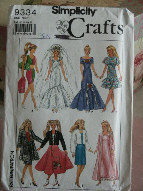 Simplicity Crafts Pattern includes a updated Barbie's wedding dress 