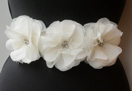 Ivory Wedding Sash, Wedding Belt, Bridal Sash, Bridal Belt, Wedding Accessories, Weddings, Bridal Accessories, Ivory Sash, Beaded, White