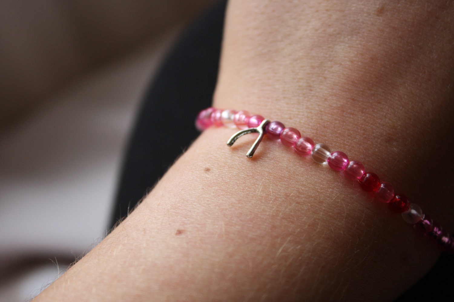 Elasticated Red/Pink/Purple Wishbone Charm Beaded Bracelet