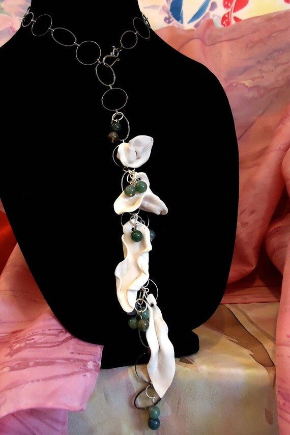 Sexy White Flower Petal Gun Metal Necklace