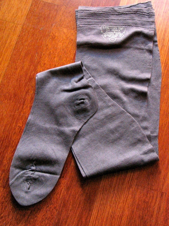Vintage Late 1940s Seamless Cotton Stockings - MINT