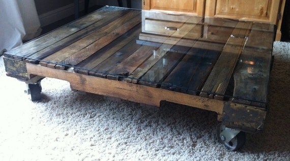 Pallet mesa de centro con tapa de cristal