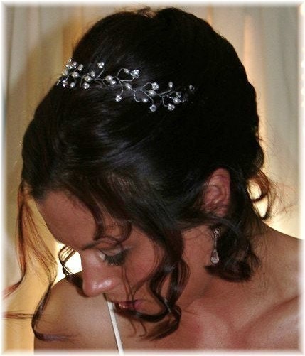 Ivory Wedding Gown Tiara, Hair Vine Tiaras, Ivory Pearl Headpiece, Ivory Weddings, Ivory Creme Pearls and Swarovski Crystal