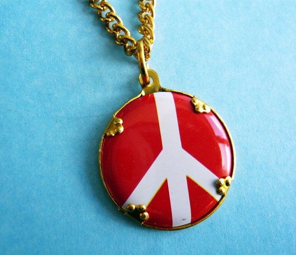 Vintage 1960s Woodstock Peace Necklace by MaruMaru on Etsy from etsy.com