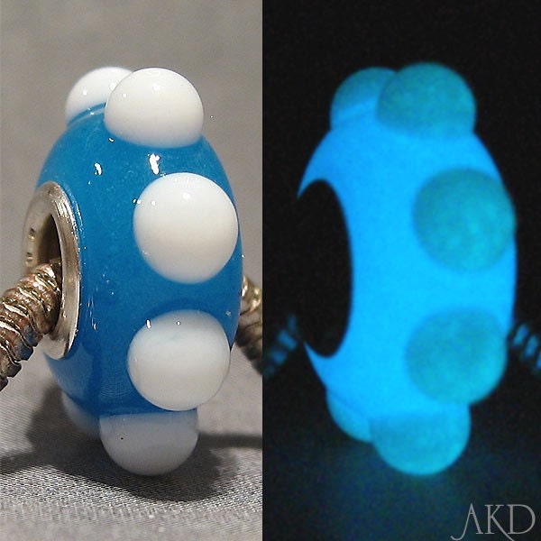 Glow in the Dark Turquoise Dotted Handmade Glass Lampwork Bead European Charm