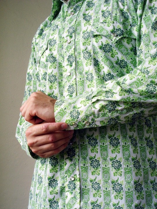 Western style green floral print shirt, Western Fashions, 16-34, large, mens - Vintage clothing by KitschWear on Etsy