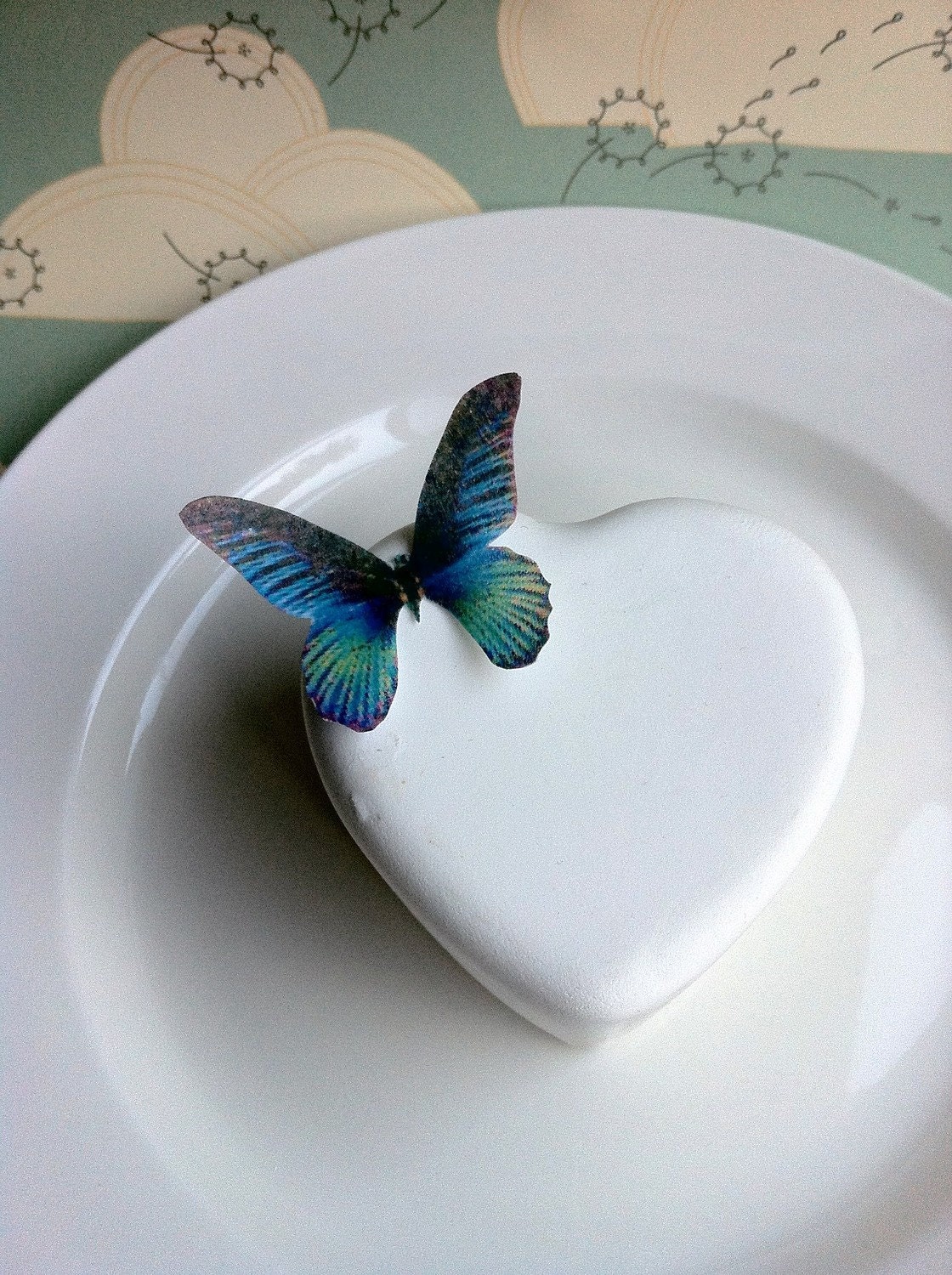 The Original EDIBLE BUTTERFLIES- small Blue Green - Cake & Cupcake toppers - Food Accessories
