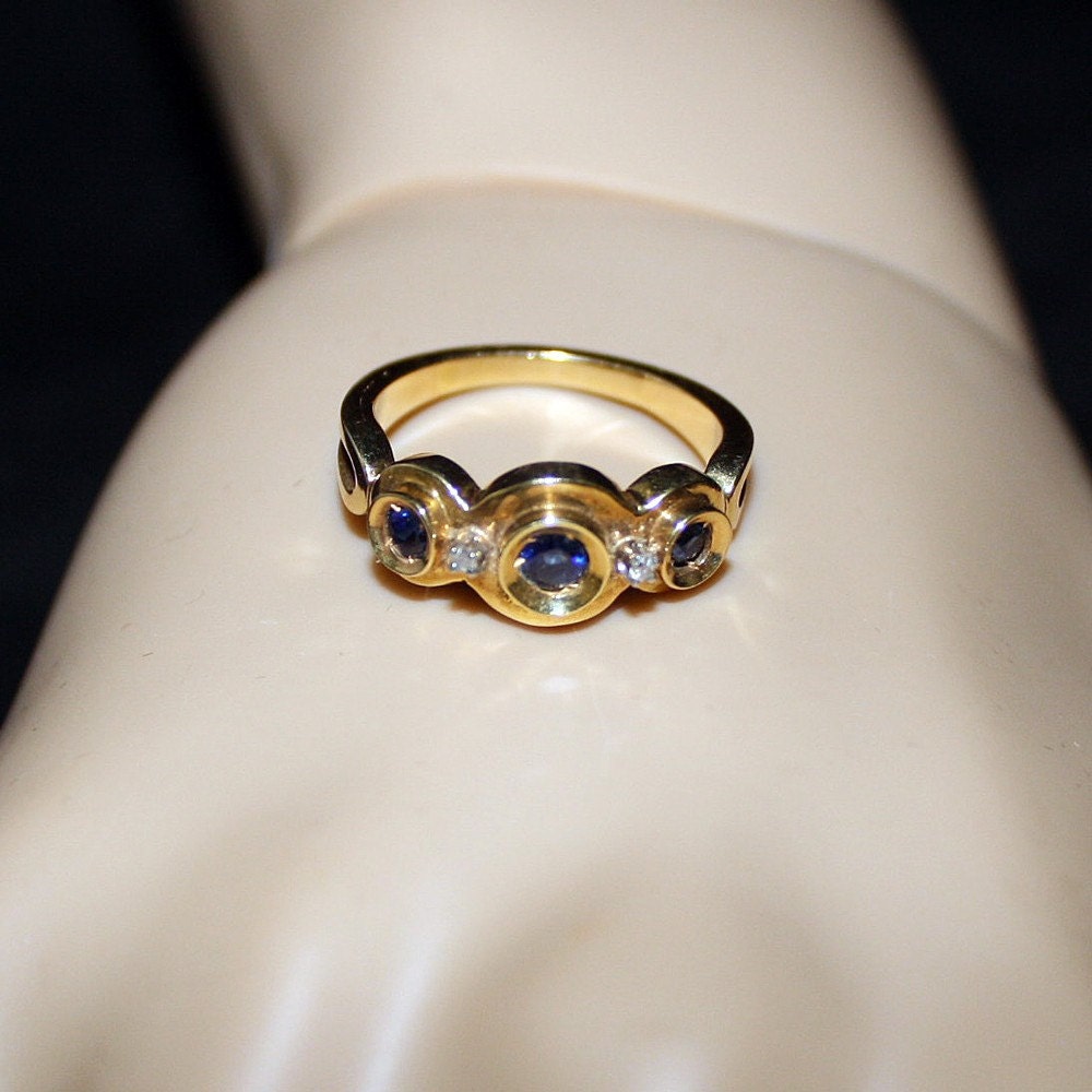 Sale- 18K Yellow Gold, Natural Ceylon Blue Sapphire, Diamond, Ring, One of a kind, WW Free Ship- Appraisal (Was 999.00)