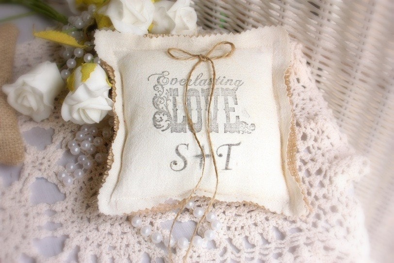 Everlasting Love" ring beaer pillow,made with vintage feedsack and burlap