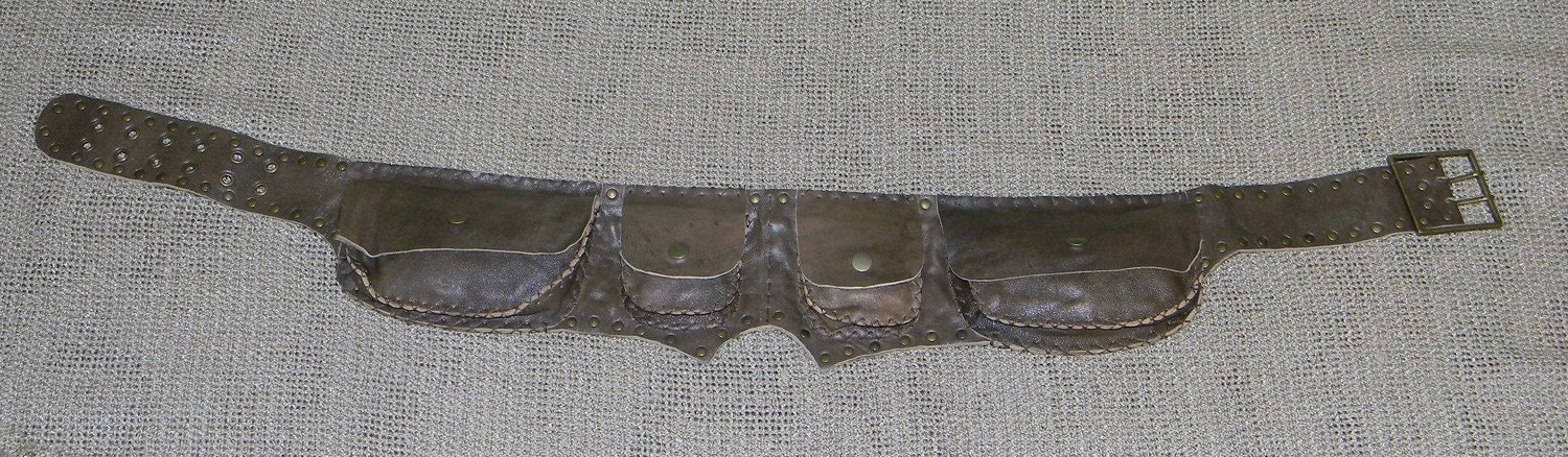 Double V leather belt - La playa