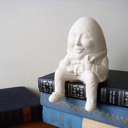 Humpty Dumpty Shelf Sitter