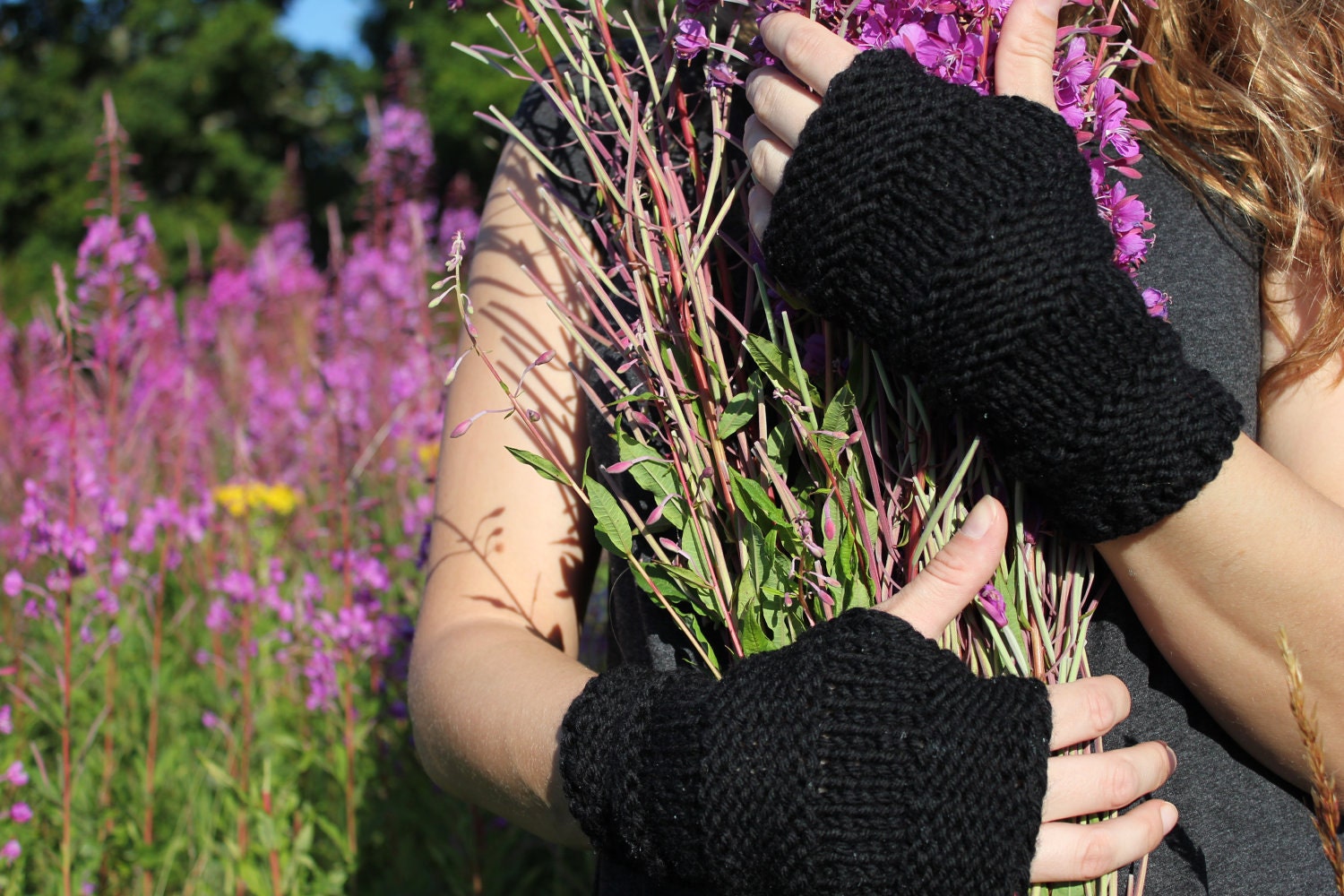 Comfy mittens in Black