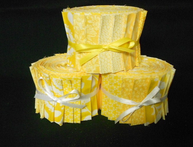 Yellow Quilt Fabric Jelly Roll Strips - SEW FUN QUILTS Time Saver Quilt Kit