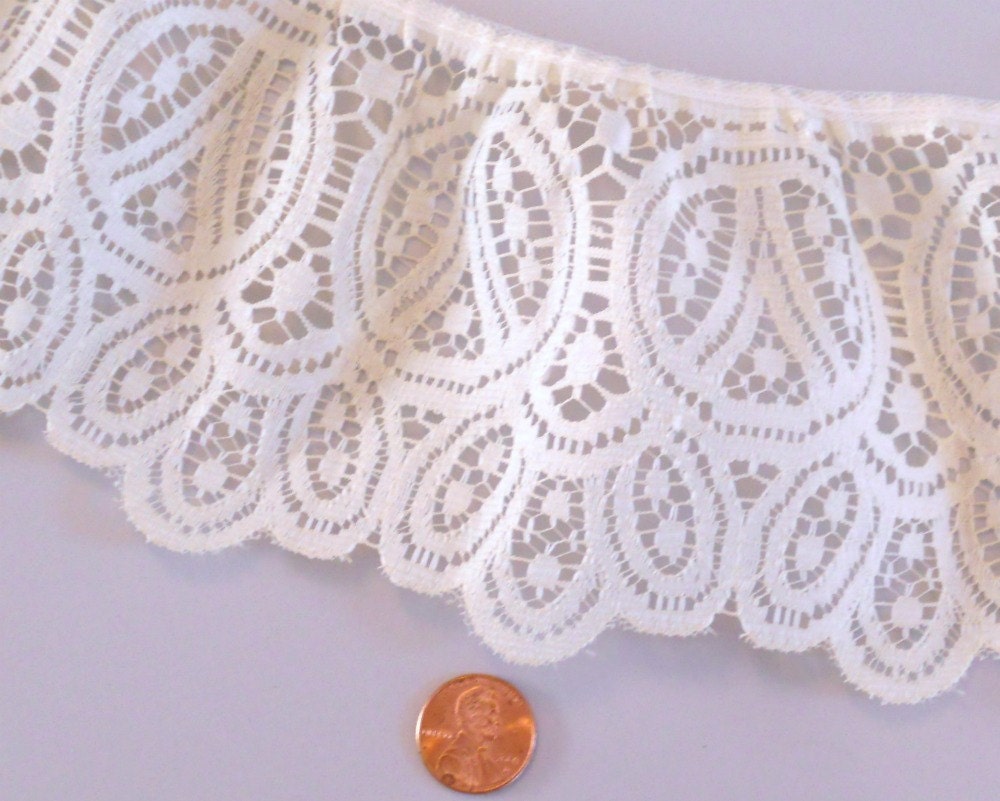2 Yards Cream Colored Lace- 3.5 Inches Wide