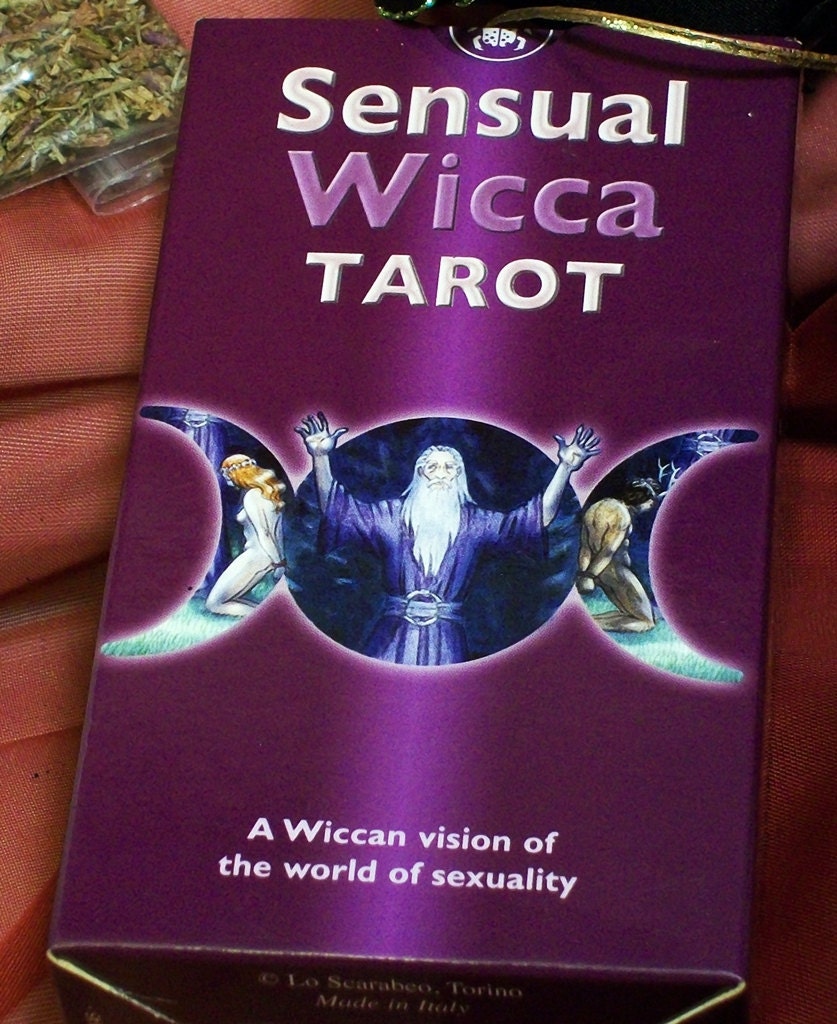 Tarot and Selenite Divination Altar Kit